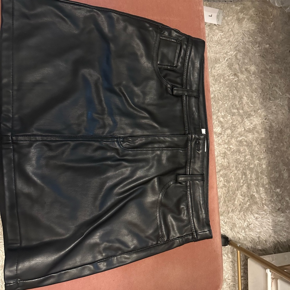Kensie Black Mini Skirt